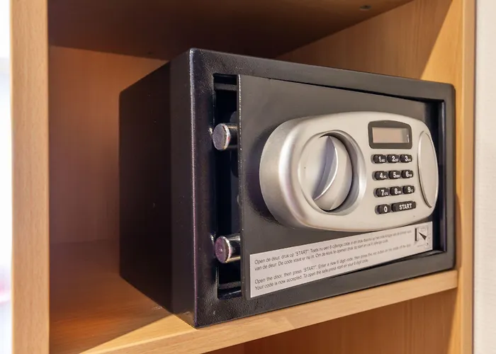 Bastion Hilversum Hotel 3*